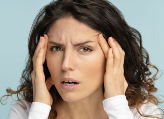 Межбровные морщины — как разгладить без ботокса?